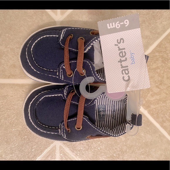 Carter's 6-9m baby shoes - Picture 1 of 4